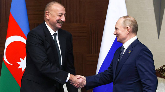 Путин поздравил Алиева с победой на президентских выборах в Азербайджане
