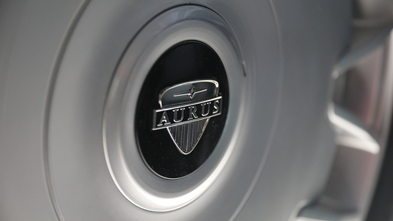 Мантуров: производство новой линейки Aurus запустят на бывшем заводе Toyota