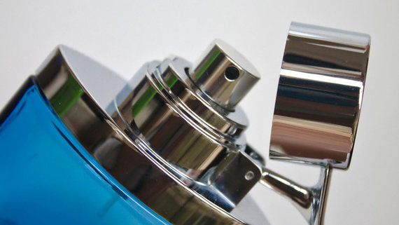 Средняя стоимость флакона духов в РФ снизилась на 24%