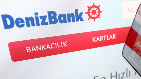 Турецкий Denizbank не стал связывать проверку ВНЖ россиян с санкциями