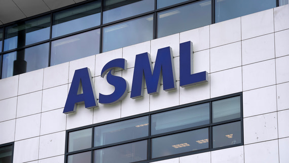 Samsung продал оставшийся пакет акций ASML Holding