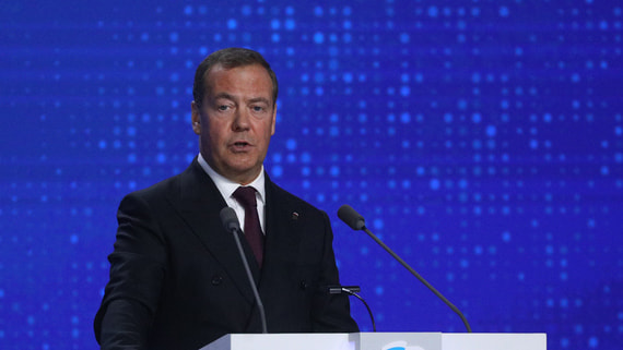Медведев призвал «мстить везде, где только можно» за новые санкции Запада