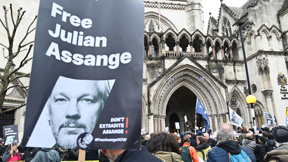 Решение по делу об экстрадиции Джулиана Ассанжа в США ожидается в марте