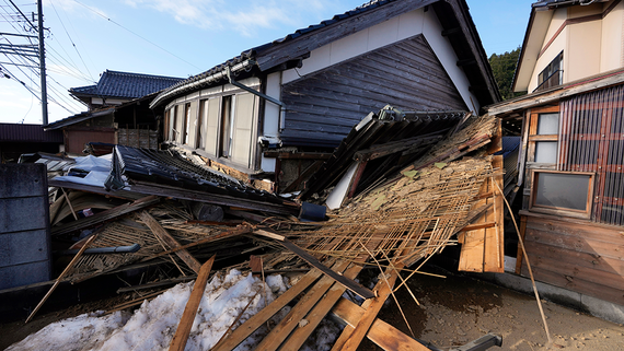 Число погибших в результате землетрясений в Японии выросло до 55 человек