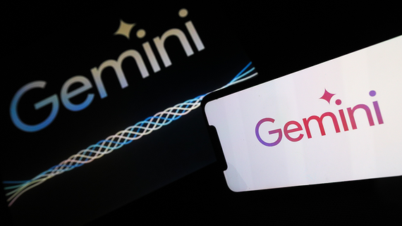 Bloomberg: в iPhone могут внедрить ИИ-модель Google Gemini