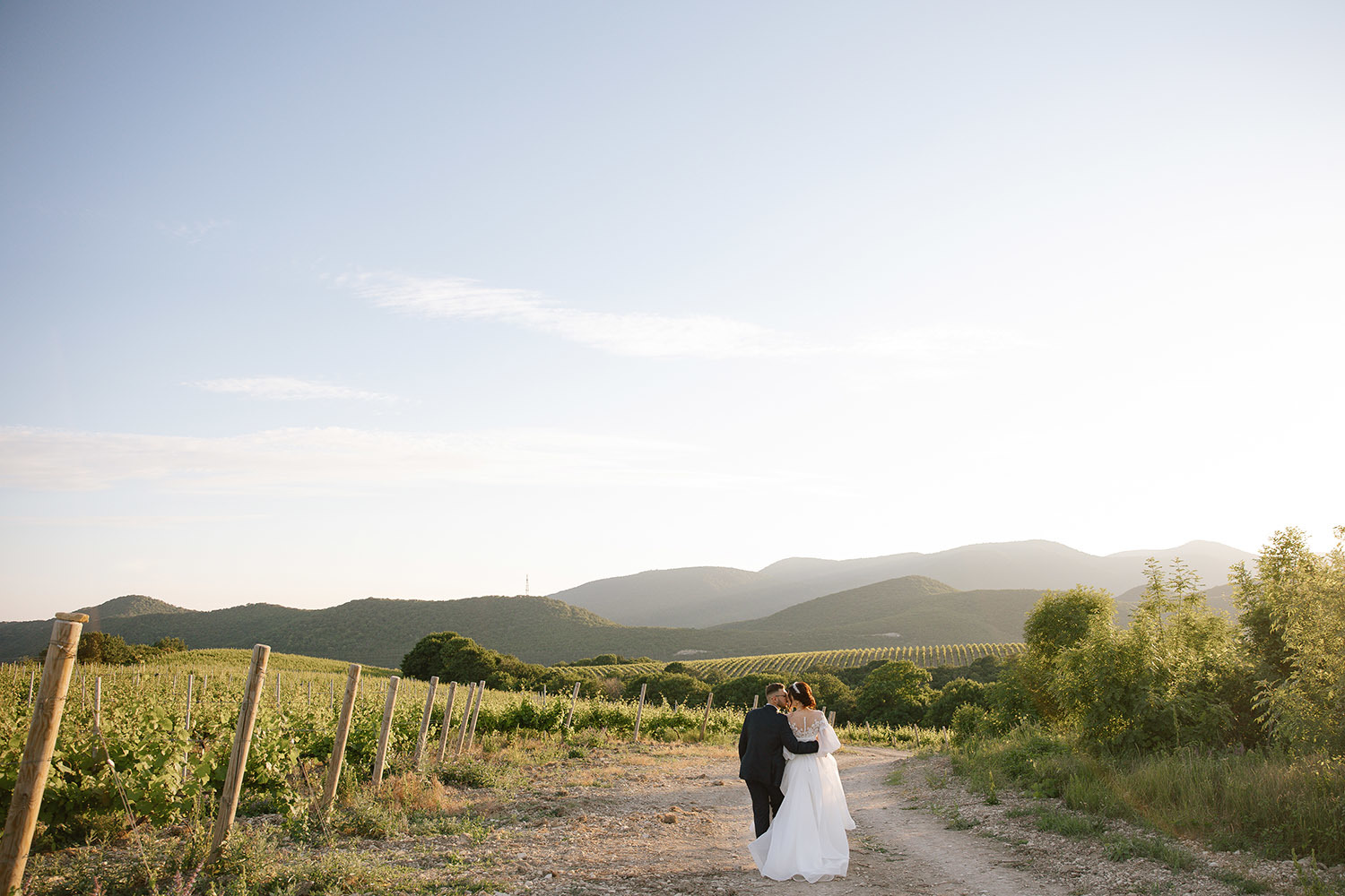 При желании свадебную церемонию можно провести в окружении виноградников