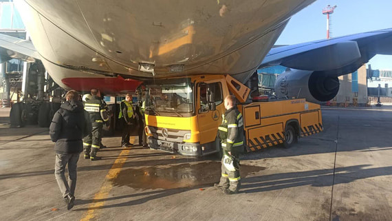 Транспортная прокуратура начала проверку после повреждения самолета в «Домодедово»
