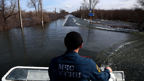 В затопленном Оренбурге объявлена массовая эвакуация