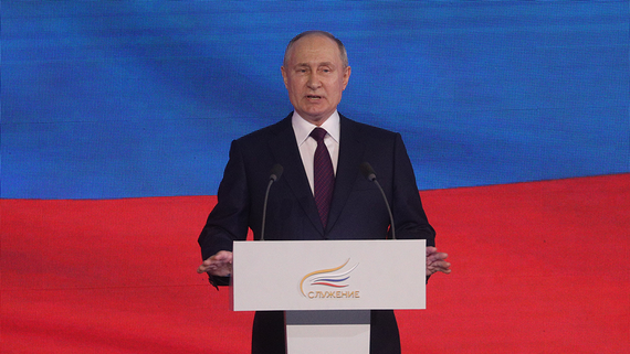 Путин подписал закон о расширении запрета на передачу коллекторам долгов по ЖКХ