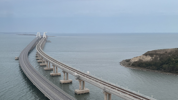 Захарова: Киев при поддержке Запада готовится к новой атаке на Крымский мост