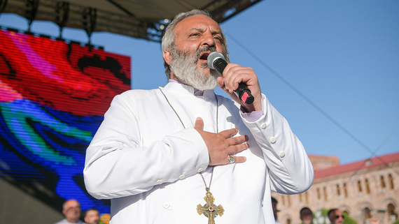 Лидер Армянской оппозиции потребовал на митинге отставки Пашиняна