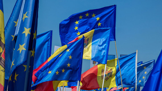 Выборы в Молдавии пройдут одновременно с референдумом о вступлении в ЕС