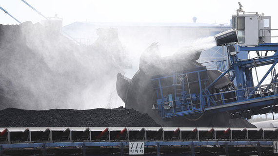 Крупнейшие импортеры российского угля резко снизили его закупки