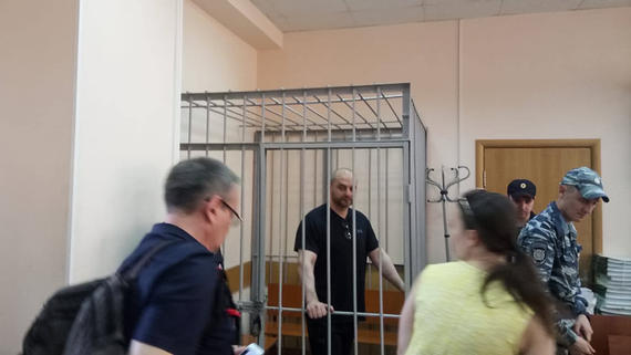 Суд в Москве приговорил теневого банкира Моралеса-Эскомилью к 16 годам колонии