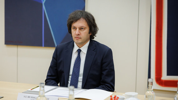 Премьер-министр Грузии заявил, что еврокомиссар угрожал ему судьбой Фицо