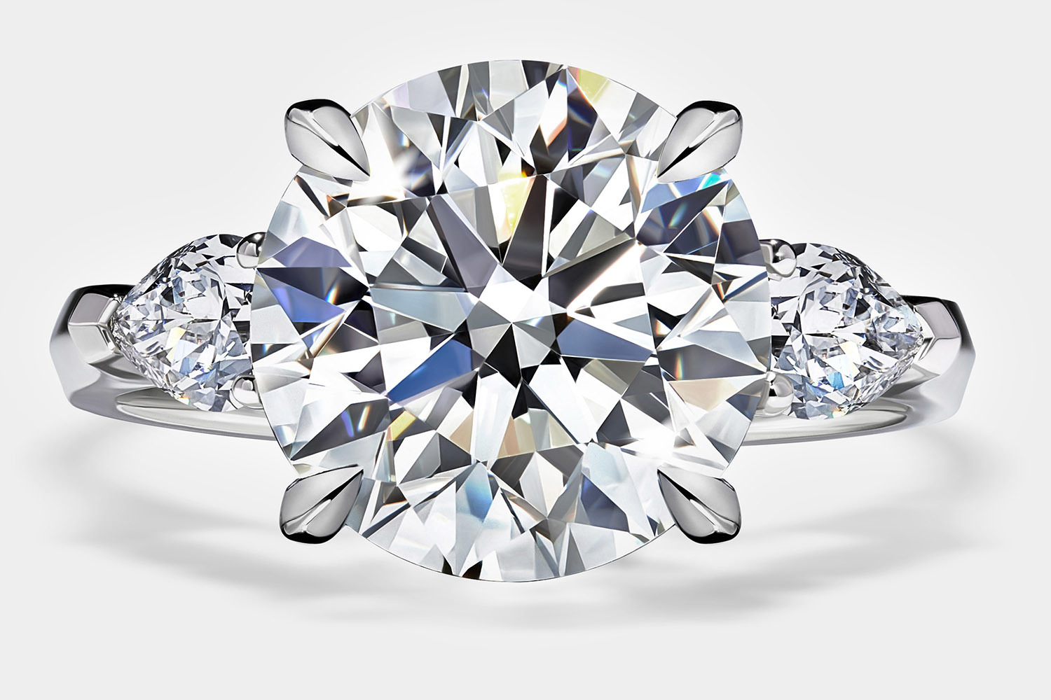 Кольцо для помолвки с 5-каратным камнем