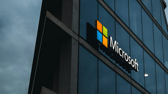 Министр ОАЭ назвал сделку с Microsoft началом тесного сотрудничества с США