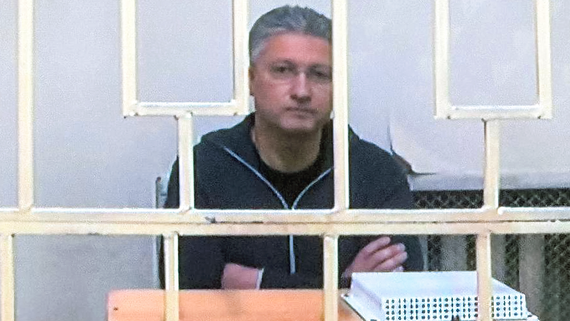 СК попросил продлить арест замминистра обороны Иванову