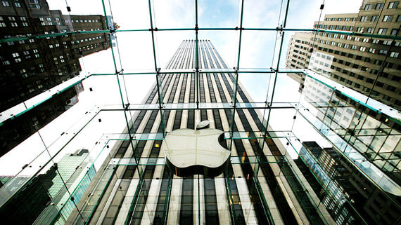 Bloomberg: против Apple подали иск за неравную оплату труда 12 000 сотрудниц