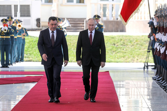 Путин обсудил развитие двустороннего сотрудничества с президентом Киргизии