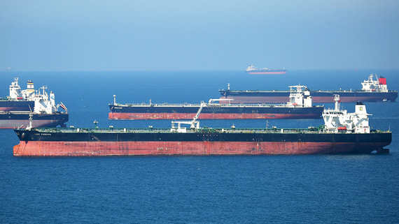 Ставки фрахта нефтяных танкеров в российских портах резко снизились