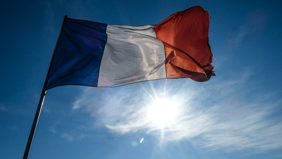 Рынок акций Франции стал наименее популярным в Европе из-за внеочередных выборов