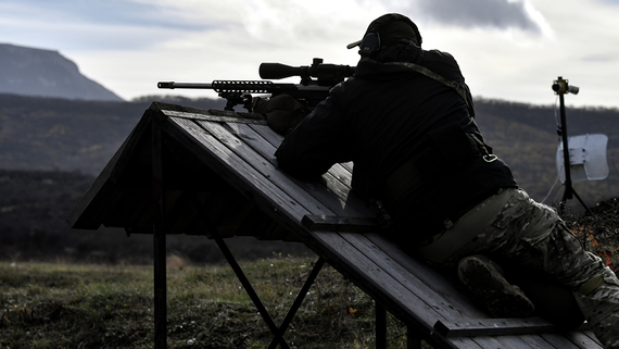 Путина попросили открыть в регионах сеть полигонов для подготовки снайперов