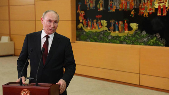 Как прошел визит Владимира Путина во Вьетнам