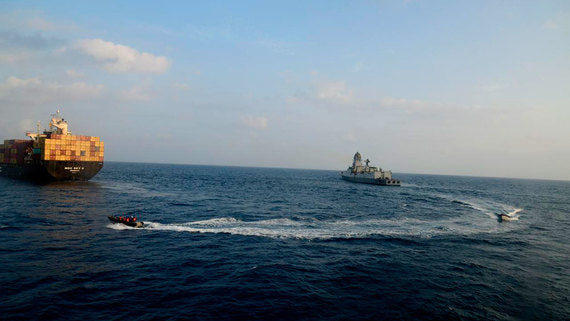 Великобритания сообщила о новом нападении на торговое судно у побережья Йемена