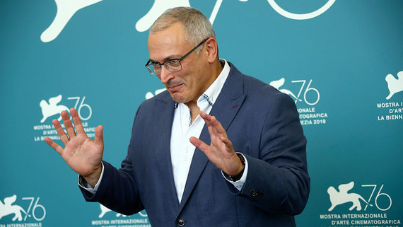 Суд постановил взыскать более 1 млрд рублей с Ходорковского и Лебедева