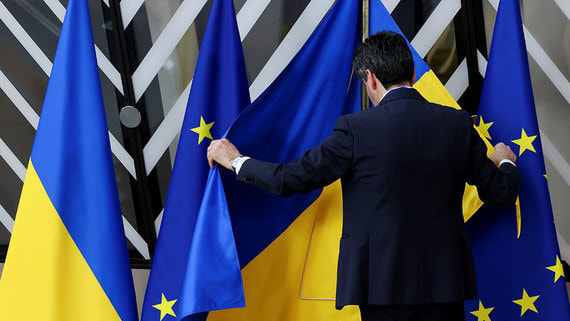 ЕС решил использовать доходы от замороженных российских активов для помощи Киеву