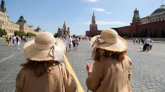 Синоптики рассказали, как долго в Москве продлится сильная жара