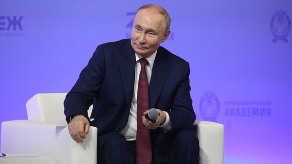 Путин поручил утвердить к сентябрю стратегию развития Приазовья до 2040 года