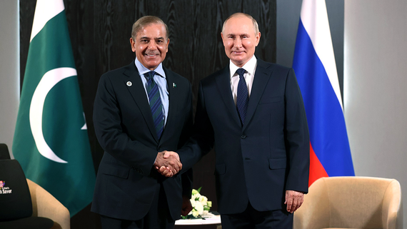 Путин встретился с премьер-министром Пакистана в Астане