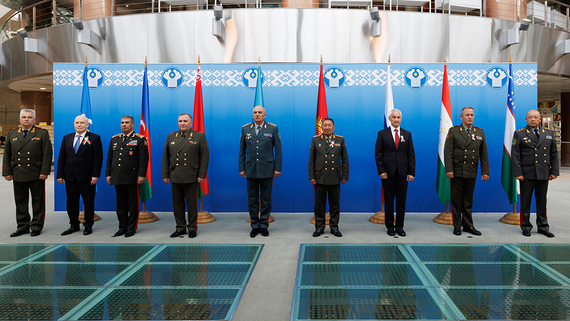 Министры обороны СНГ договорились усовершенствовать военные системы