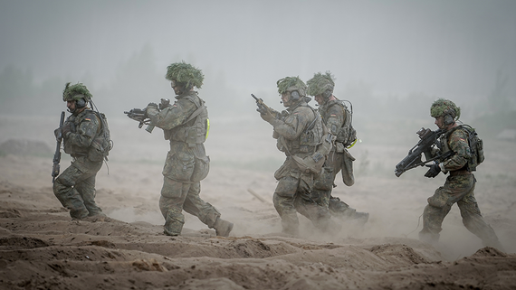 Минобороны Латвии: в ближайшие годы в стране разместят около 5000 военных НАТО