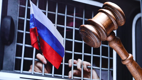 Суд приговорил участника нападения на генконсульство РФ во Львове к восьми годам