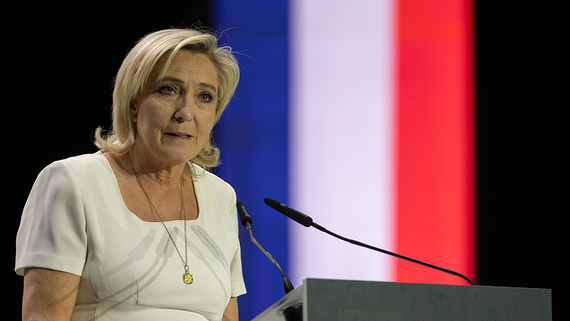 FT: партия Ле Пен может присоединиться к фракции «Патриоты для Европы»