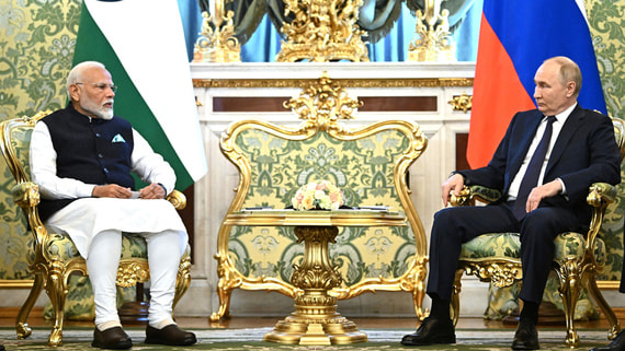 МИД Индии: Путин и Моди обсудили сотрудничество в оборонной сфере