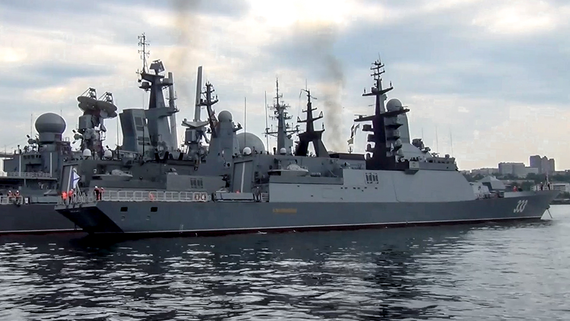 Корвет ТОФ и флот КНР провели тренировки в Филиппинском море
