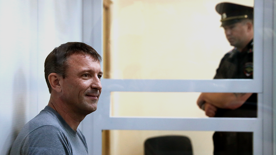 Суд перевел из СИЗО под домашний арест генерал-майора Попова