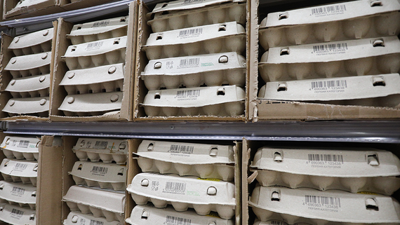 ФАС предложила запретить торговым сетям брать доплату с поставщиков яиц