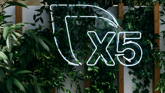 Мосбиржа включила акции «Корпоративного центра Икс 5» в первый уровень листинга