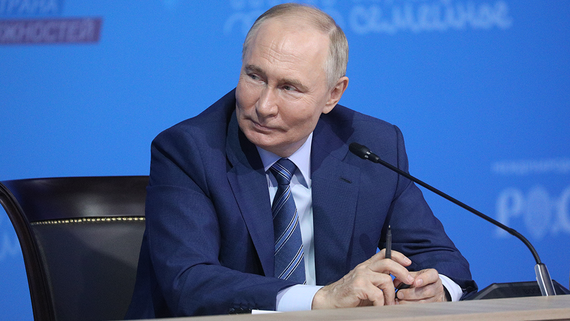 Путин подписал закон о социальных счетах и вкладах для льготников