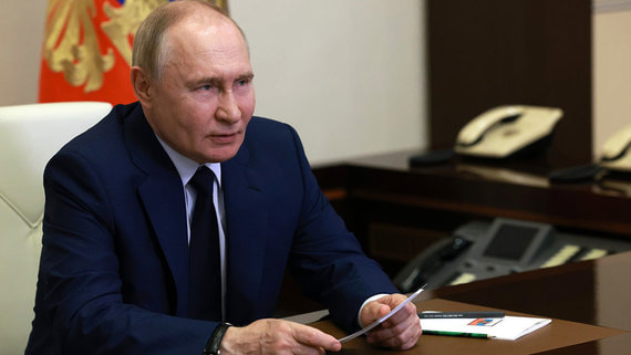 Владимир Путин проводит совещание, посвященное новым регионам