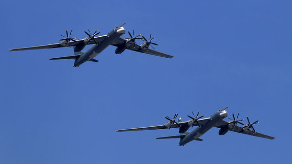 Бомбардировщики России и Китая провели совместное воздушное патрулирование