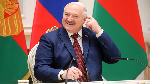 Лукашенко обсудил по телефону с Сечиным перспективы сотрудничества