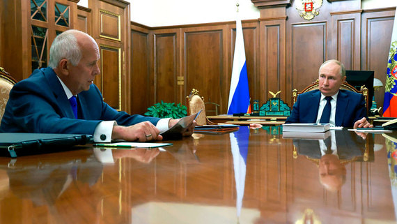 Чемезов представил Путину отчет о результатах работы «Ростеха» за 2023 год