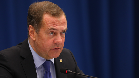Медведев об обмен заключенными: «полезнее вытащить своих», работавших на страну