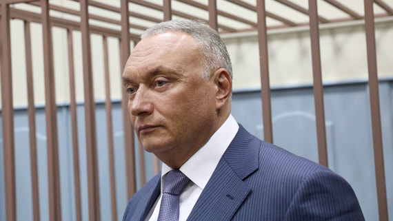 Суд арестовал сенатора Савельева до 2 октября
